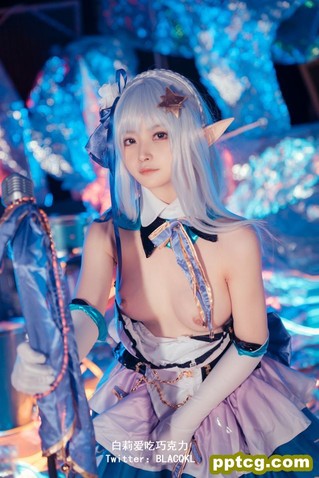 白莉爱吃巧克力 – 艾米莉亚